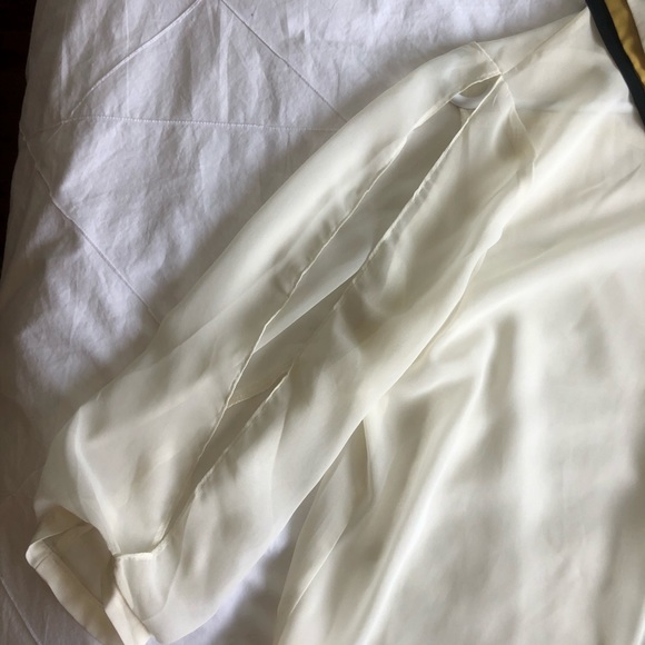 Button down blouse - Picture 6 of 6